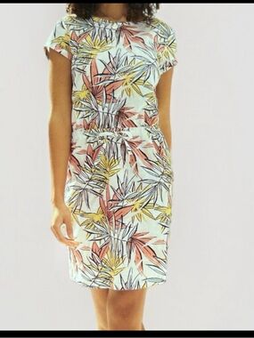 Floral Palm Print Cap-Sleeve Dress in Multi